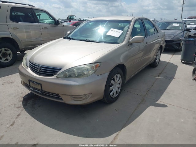 2005 Toyota Camry Le მანქანა იყიდება აუქციონზე, vin: 4T1BE32K65U036118, აუქციონის ნომერი: 45383224