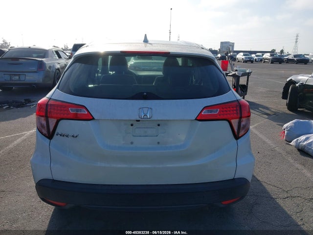 Honda HR-V LX 2018 3CZRU5H34JM712690 Image 16