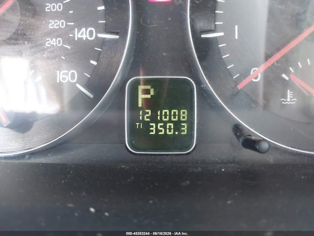 45383244 :رقم المزاد ، YV1672MK3A2183262 vin ، 2010 Volvo C30 T5/t5 R-design مزاد بيع