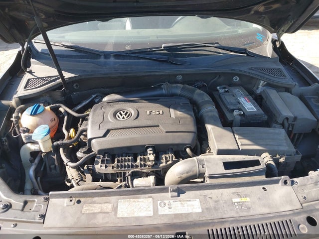 2015 Volkswagen Passat 1.8t Limited Edition მანქანა იყიდება აუქციონზე, vin: 1VWAT7A38FC106813, აუქციონის ნომერი: 45383257