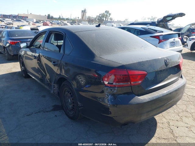 2015 Volkswagen Passat 1.8t Limited Edition მანქანა იყიდება აუქციონზე, vin: 1VWAT7A38FC106813, აუქციონის ნომერი: 45383257