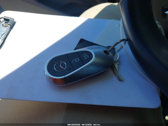 W1KMJ4HB4RF013085 Mercedes-Benz Cle 300 4matic