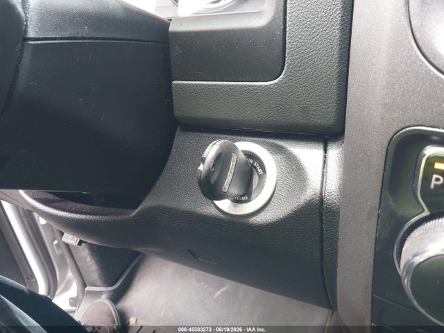 45383273 :رقم المزاد ، 1C6RR7KG9HS831598 vin ، 2017 Ram 1500 Express  4x4 5'7 Box مزاد بيع