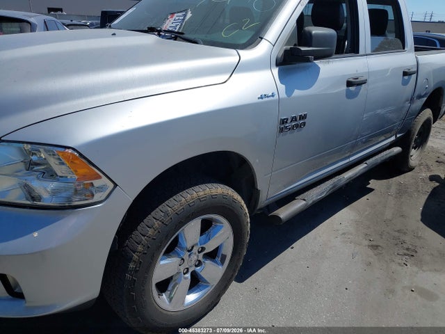 45383273 :رقم المزاد ، 1C6RR7KG9HS831598 vin ، 2017 Ram 1500 Express  4x4 5'7 Box مزاد بيع
