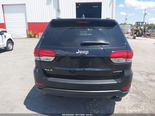 1C4RJFAG2MC793647 Jeep Grand Cherokee Laredo E 4x4