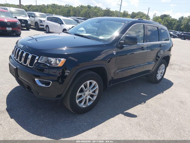 1C4RJFAG2MC793647 Jeep Grand Cherokee Laredo E 4x4