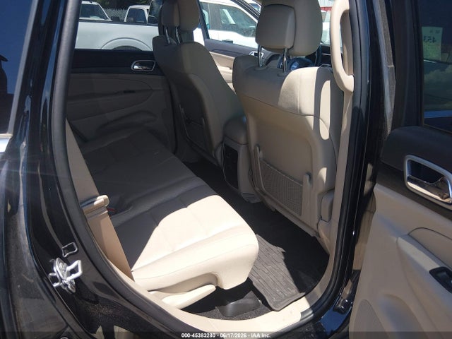 1C4RJFAG2MC793647 Jeep Grand Cherokee Laredo E 4x4