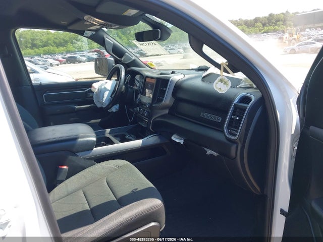 45383295 :رقم المزاد ، 1C6RRFFG4MN579854 vin ، 2021 Ram 1500 Big Horn  4x4 5'7 Box مزاد بيع