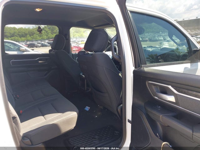 45383295 :رقم المزاد ، 1C6RRFFG4MN579854 vin ، 2021 Ram 1500 Big Horn  4x4 5'7 Box مزاد بيع