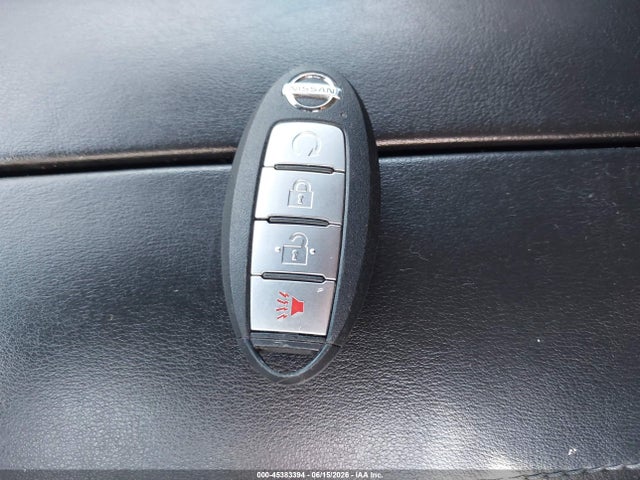 45383394 :رقم المزاد ، 5N1AT3BA8MC762284 vin ، 2021 Nissan Rogue Sv Fwd مزاد بيع