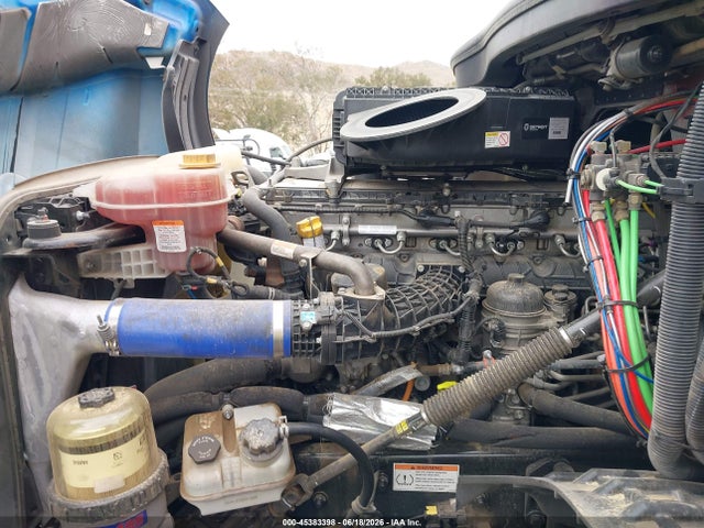 45383398 :رقم المزاد ، 1FUJHHDR2PLNW7932 vin ، 2023 Freightliner New Cascadia 126 مزاد بيع