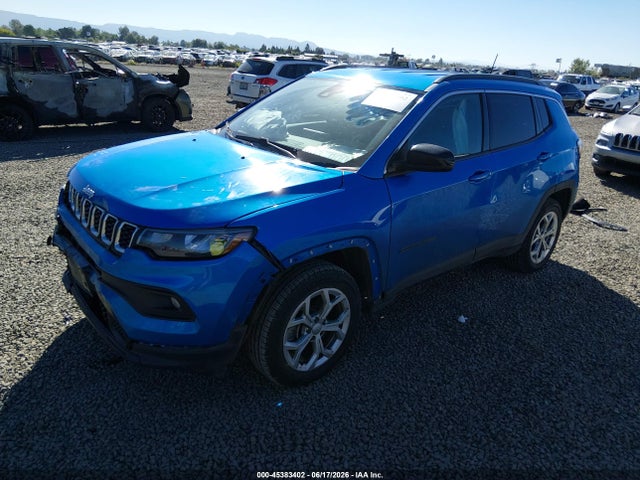 Jeep Compass Latitude 4x4 2024 3C4NJDBN5RT138698 Image 2