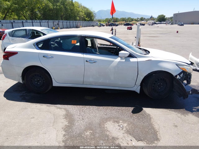 Nissan Altima 2.5 S 2018 1N4AL3AP3JC472465 Image 14