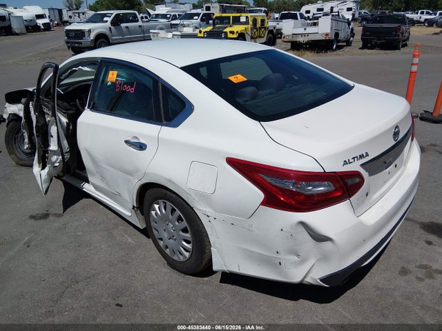 Nissan Altima 2.5 S 2018 1N4AL3AP3JC472465 Image 3
