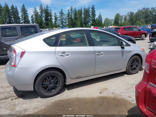 2015 Toyota Prius Three მანქანა იყიდება აუქციონზე, vin: JTDKN3DUXF0408135, აუქციონის ნომერი: 45383494
