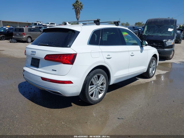WA1BNAFY5K2085254 Audi Q5 45 Premium