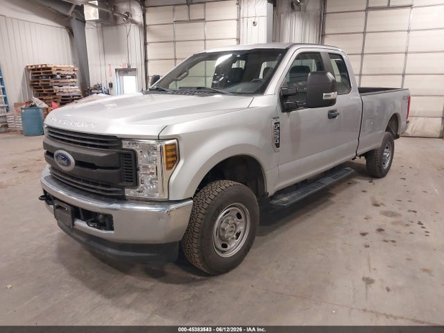 Ford F-250 Xl 2019 1FT7X2B67KEC16036 Image 2