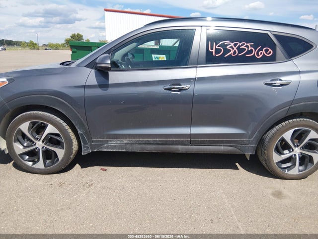 2016 Hyundai Tucson Limited მანქანა იყიდება აუქციონზე, vin: KM8J3CA24GU105555, აუქციონის ნომერი: 45383560