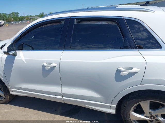 45383615 :رقم المزاد ، WA1AUCF3XM1096645 vin ، 2021 Audi Q3 Premium 40 Tfsi Quattro Tiptronic مزاد بيع
