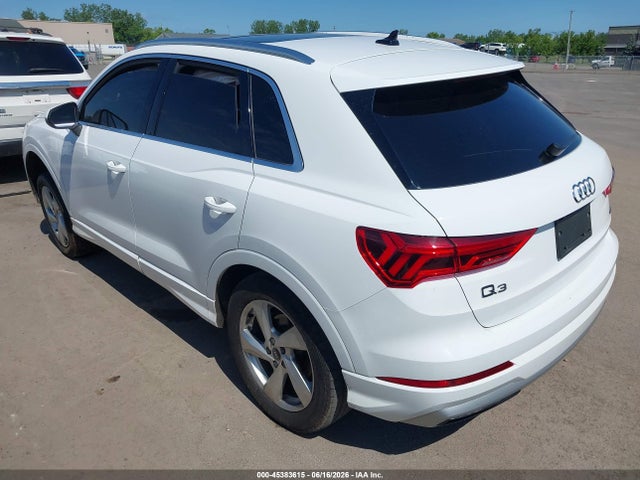 45383615 :رقم المزاد ، WA1AUCF3XM1096645 vin ، 2021 Audi Q3 Premium 40 Tfsi Quattro Tiptronic مزاد بيع