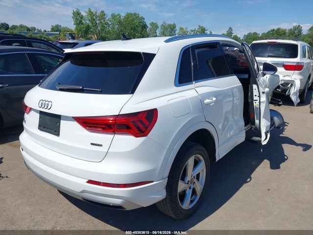 45383615 :رقم المزاد ، WA1AUCF3XM1096645 vin ، 2021 Audi Q3 Premium 40 Tfsi Quattro Tiptronic مزاد بيع