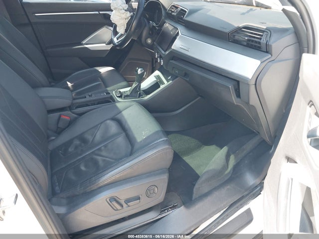45383615 :رقم المزاد ، WA1AUCF3XM1096645 vin ، 2021 Audi Q3 Premium 40 Tfsi Quattro Tiptronic مزاد بيع