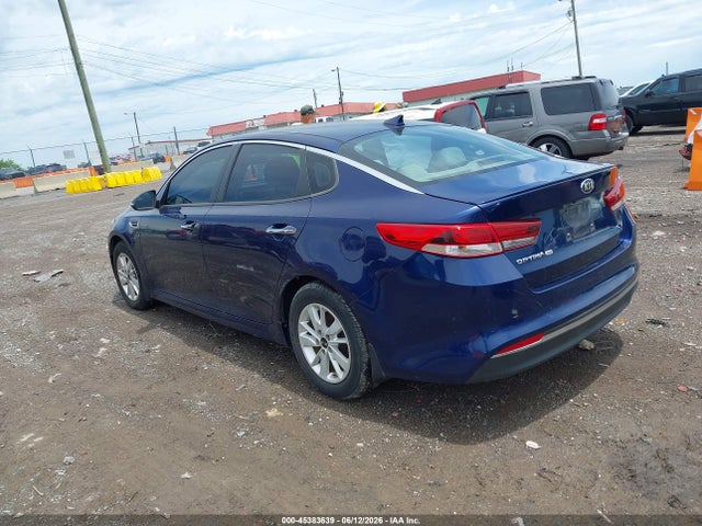 45383639 :رقم المزاد ، 5XXGT4L37HG177772 vin ، 2017 Kia Optima Lx مزاد بيع