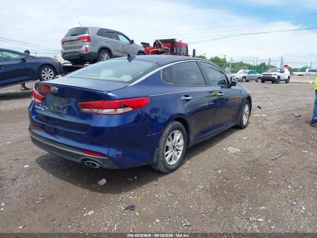 45383639 :رقم المزاد ، 5XXGT4L37HG177772 vin ، 2017 Kia Optima Lx مزاد بيع