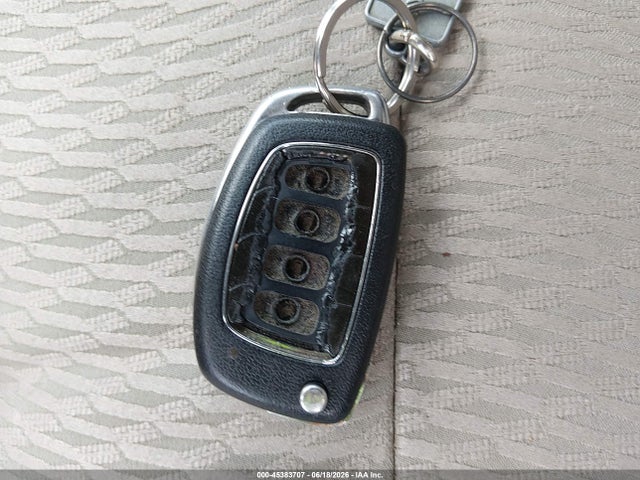 45383707 :رقم المزاد ، 5XYZU3LB2FG292635 vin ، 2015 Hyundai Santa Fe Sport 2.4l مزاد بيع