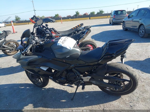 45383729 :رقم المزاد ، ML5EXEP18RDAD4635 vin ، 2024 Kawasaki Ex650 P مزاد بيع