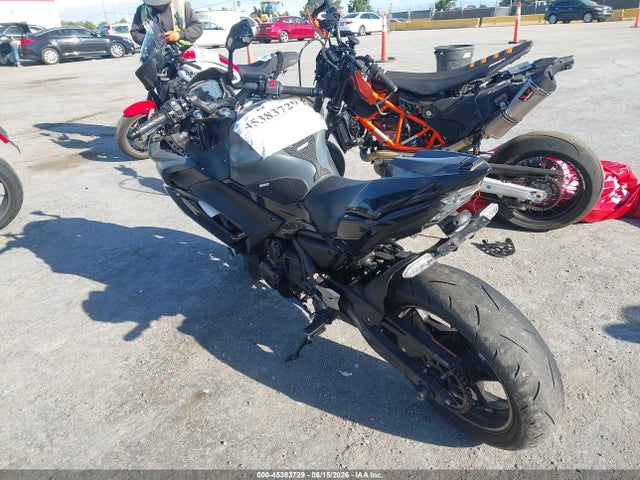 45383729 :رقم المزاد ، ML5EXEP18RDAD4635 vin ، 2024 Kawasaki Ex650 P مزاد بيع