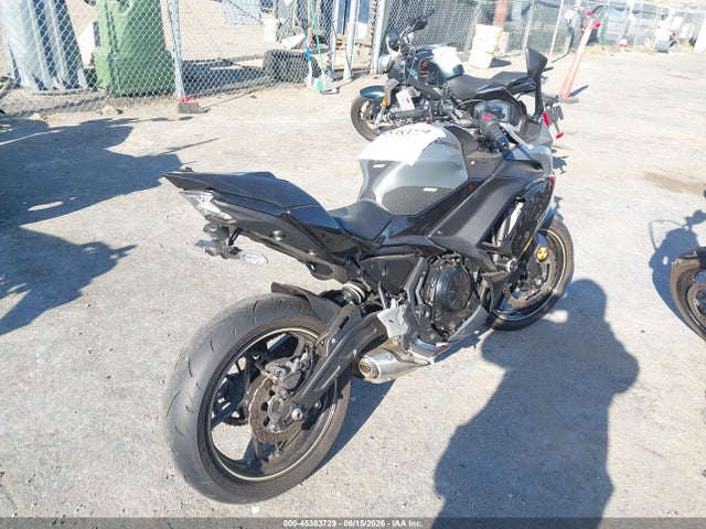 45383729 :رقم المزاد ، ML5EXEP18RDAD4635 vin ، 2024 Kawasaki Ex650 P مزاد بيع