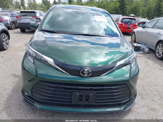 Toyota SIENNA XLE 2026 5TDYSKFC3TS249761 Image 13