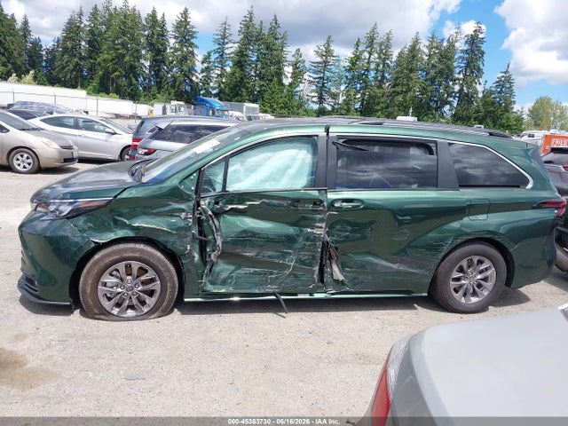 Toyota SIENNA XLE 2026 5TDYSKFC3TS249761 Image 15