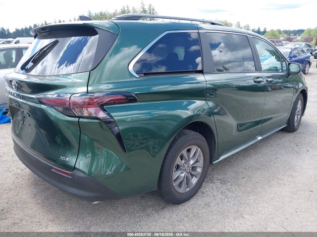 Toyota SIENNA XLE 2026 5TDYSKFC3TS249761 Image 4