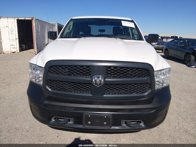 1C6RR7FG5LS149692 RAM 1500 Classic Tradesman 4x4 6&#039;4 Box