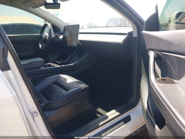 Продажа на аукционе авто 2020 Tesla Model Y Long Range Dual Motor All-wheel Drive, vin: 5YJYGDEE0LF053040, номер лота: 45383774