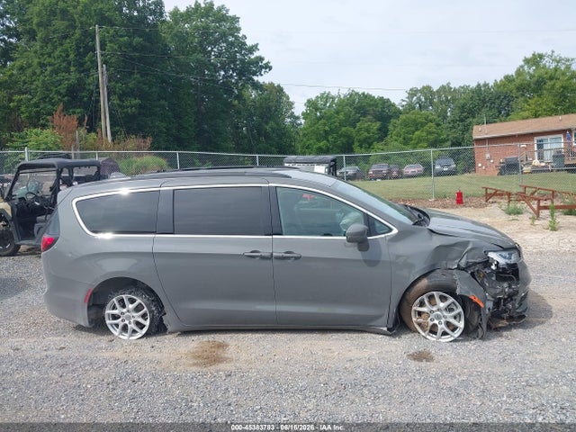 Продаж на аукціоні авто 2022 Chrysler Pacifica Touring L, vin: 2C4RC1BGXNR198095, номер лоту: 45383783