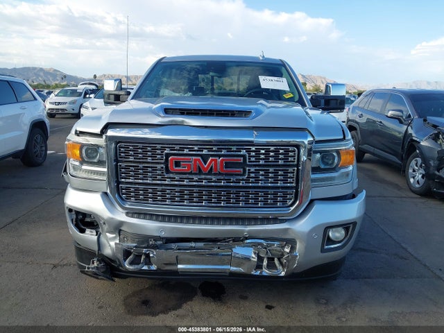 GMC Sierra 2500hd Denali 2018 1GT12UEY8JF209988 Image 6