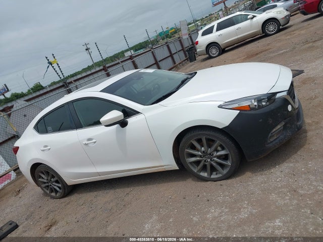 Продажа на аукционе авто 2018 Mazda Mazda3 Touring, vin: 3MZBN1V37JM234263, номер лота: 45383810