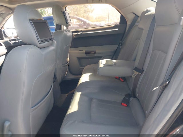 Продаж на аукціоні авто 2007 Chrysler 300c, vin: 2C3KA63HX7H633707, номер лоту: 45383814