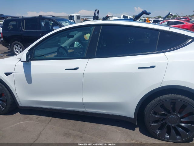 Продажа на аукционе авто 2022 Tesla Model Y Performance Dual Motor All-wheel Drive, vin: 7SAYGDEFXNF409525, номер лота: 45383827