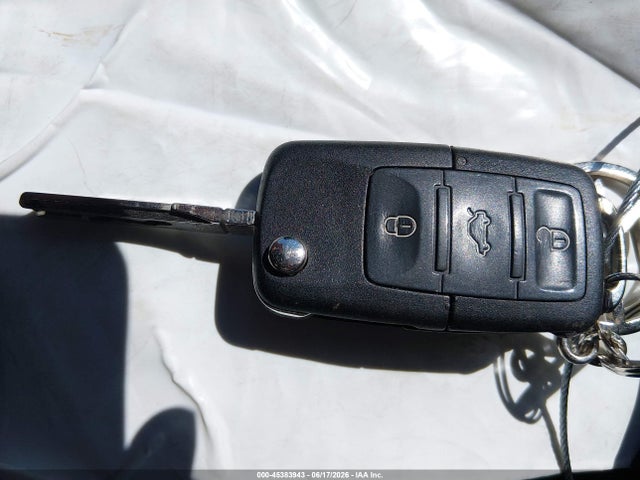2005 Volkswagen New Beetle Gls მანქანა იყიდება აუქციონზე, vin: 3VWCM31Y05M366579, აუქციონის ნომერი: 45383943
