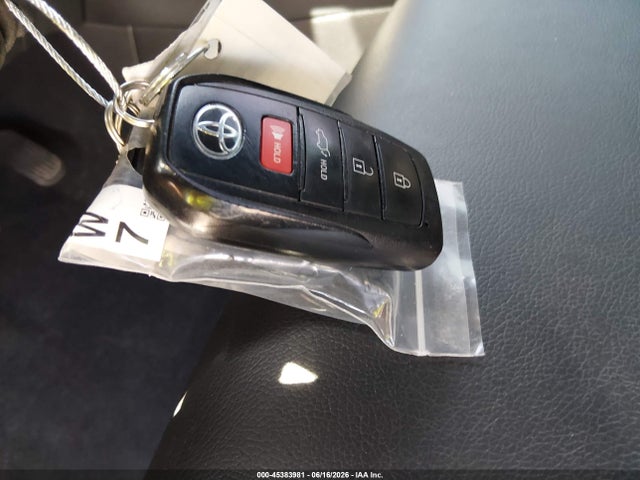 7MUFBABG3RV018853 Toyota Corolla Cross Hybrid Xse