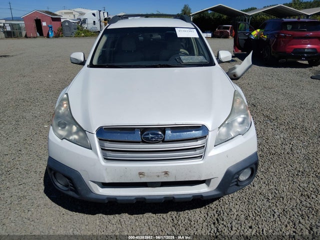 2014 Subaru Outback 2.5i Premium მანქანა იყიდება აუქციონზე, vin: 4S4BRBCC0E3226525, აუქციონის ნომერი: 45383982