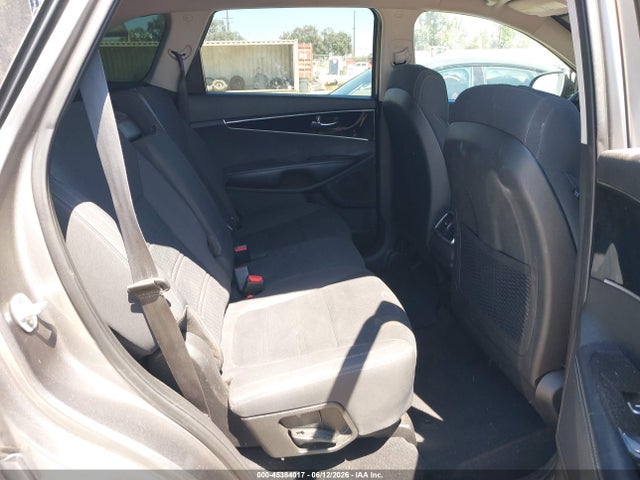KIA Sorento 2.4l L 2017 5XYPG4A31HG259449 Image 8
