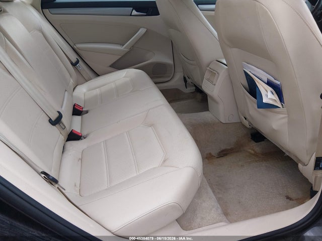 Продажа на аукционе авто 2015 Volkswagen Passat 1.8t Limited Edition, vin: 1VWAT7A35FC122676, номер лота: 45384079