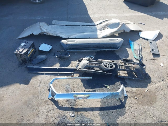 3TMLU4ENXEM158055 Toyota Tacoma Base V6