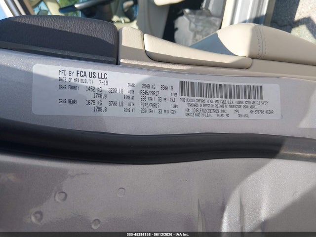 1C4RJFAG1KC837019 Jeep Grand Cherokee Laredo E 4x4