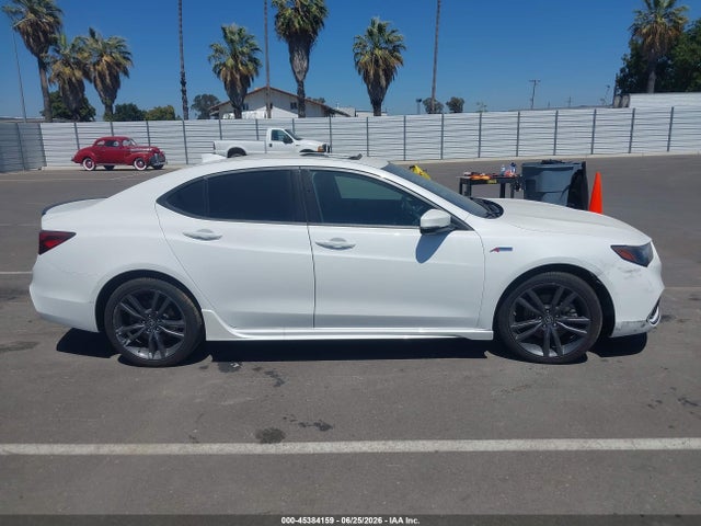 Acura TLX 2018 19UUB2F6XJA012253 Image 13